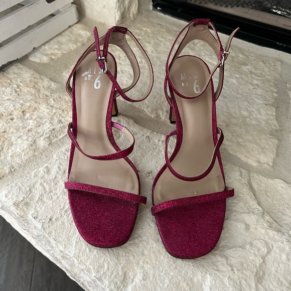 Pink sparkle strap heels - Picture 1 of 4